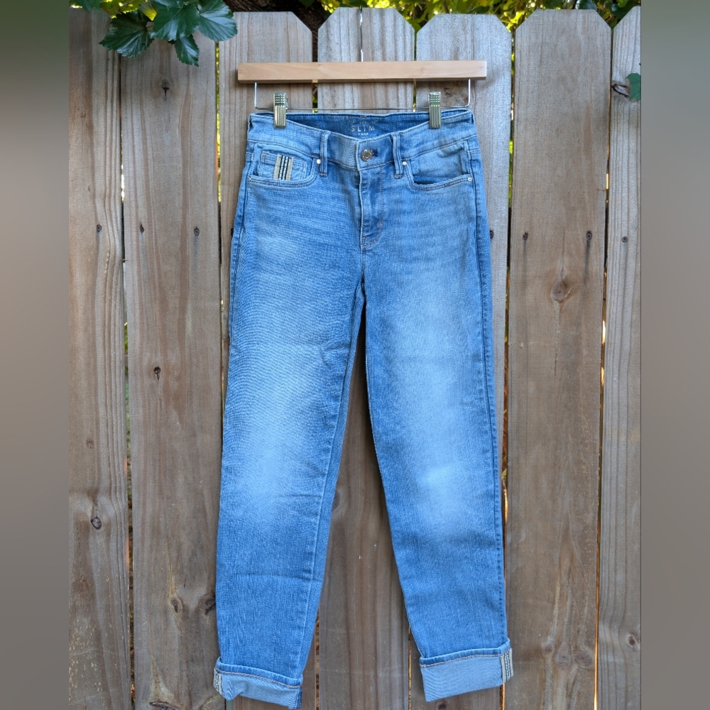 White House Black Market Slim Cropped Cuffed Embellished Capri Jeans